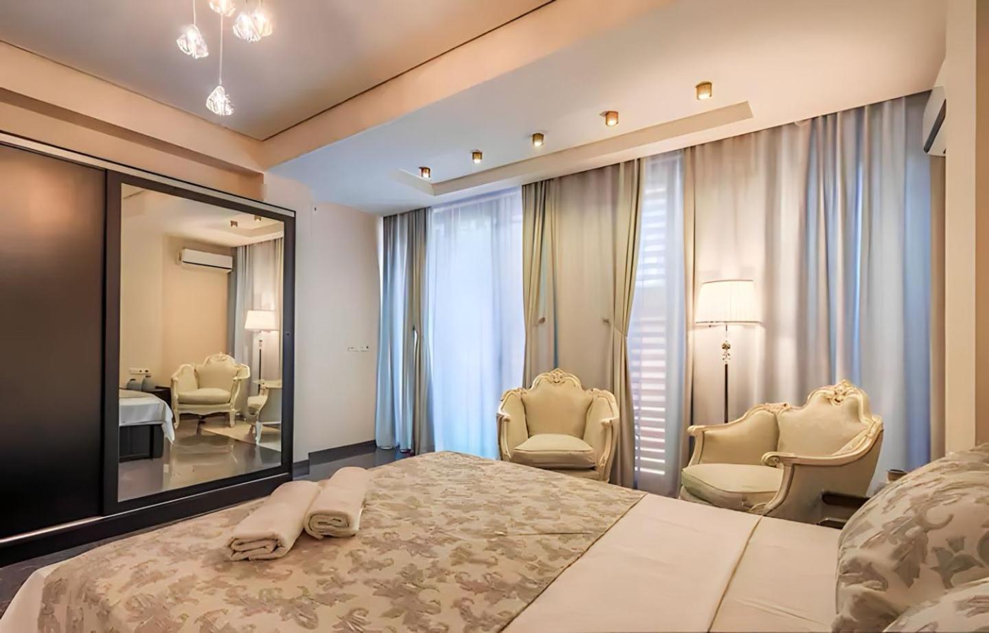 Cabernet Corner Apartment Tbilisi Bagian luar foto